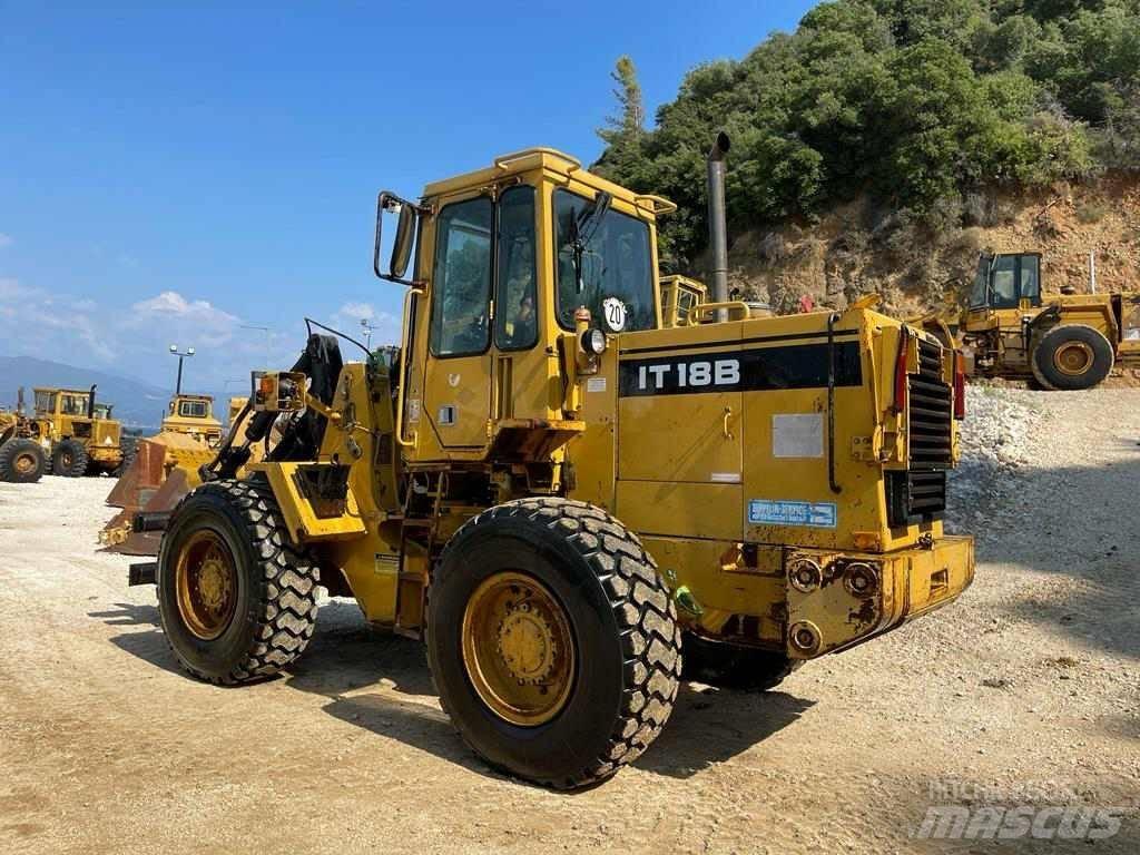 CAT IT 18 B Колесни товарачи