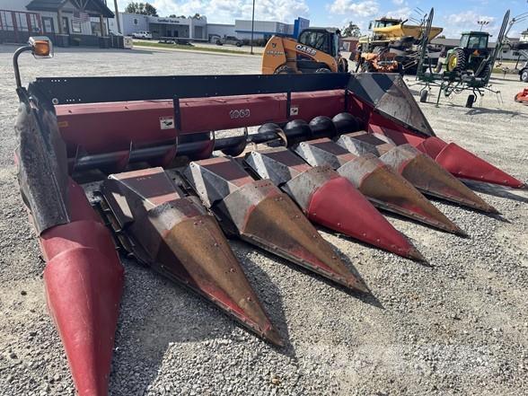 Case IH 1063 Глави за комбайн