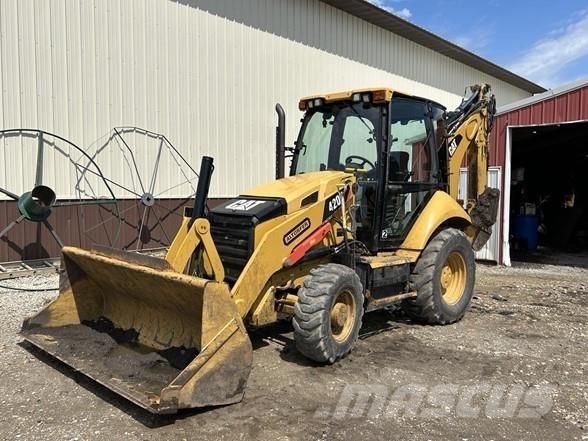 CAT 420F Товарач със заден ексватор