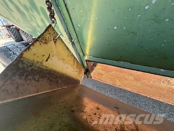 J&M 500SD Ремаркета за зърно / силаж

