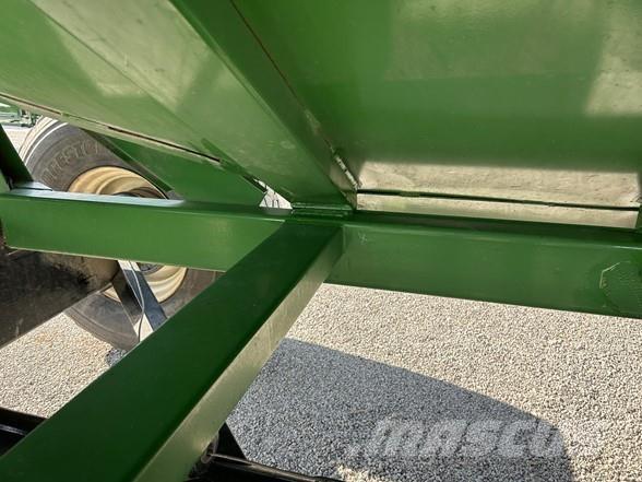 J&M 680/760 Ремаркета за зърно / силаж
