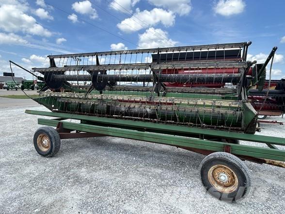 John Deere 220 Глави за комбайн