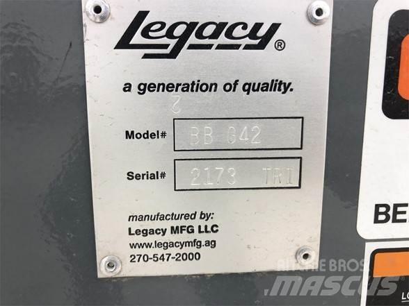  LEGACY BB G42 Други ремаркета