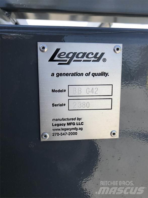  LEGACY BB G42 Други ремаркета