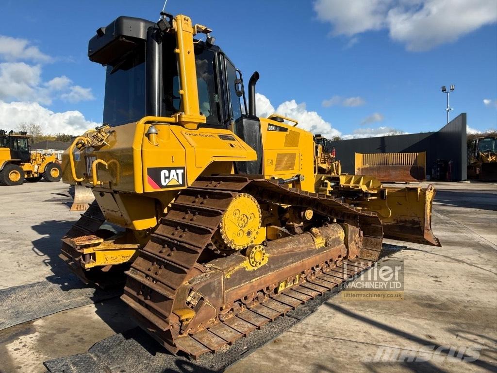 CAT D 6 N LGP Верижни булдозери
