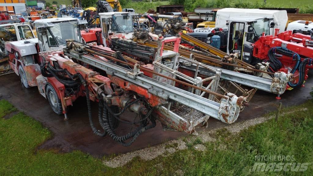 Sandvik DT820SC Тунелни и подземни минни сондажи

