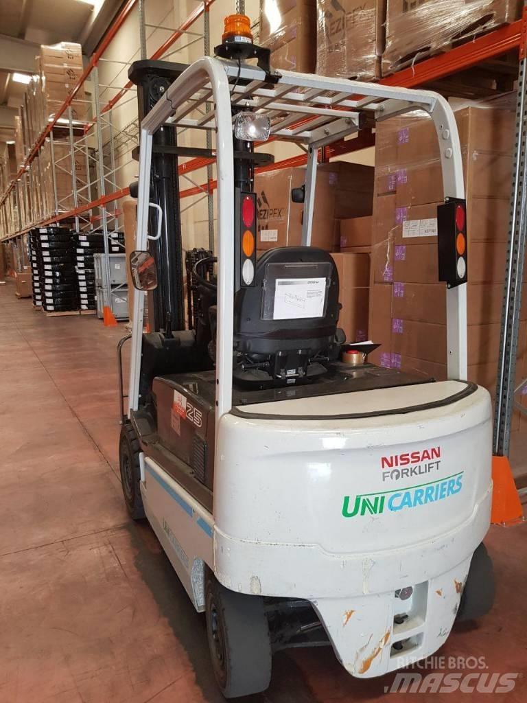 Unicarriers 1Q2L25Q Електрически вилични кари-повдигачи