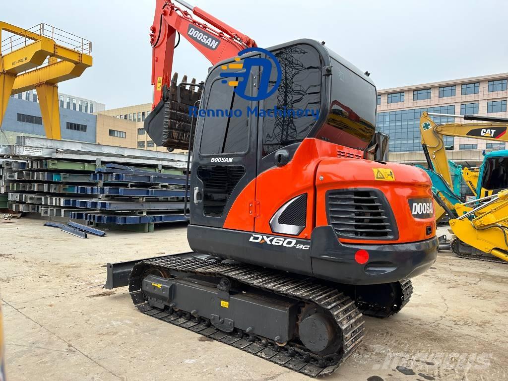 Doosan DX 60 Мини екскаватори < 7 т