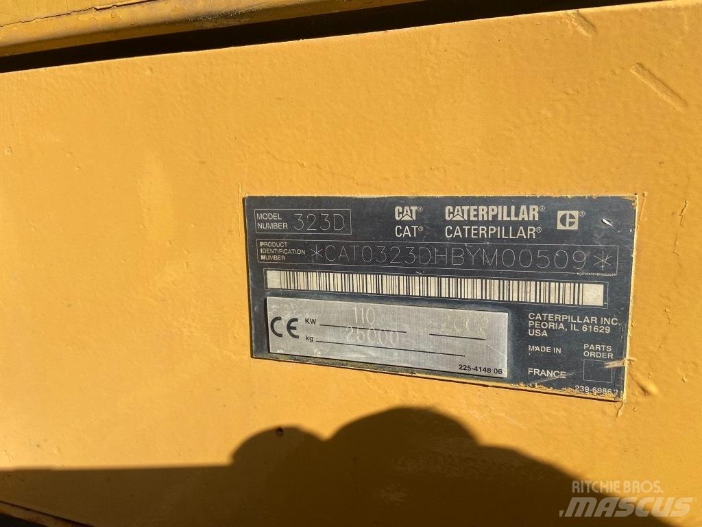 CAT 323 D Верижен екскаватор