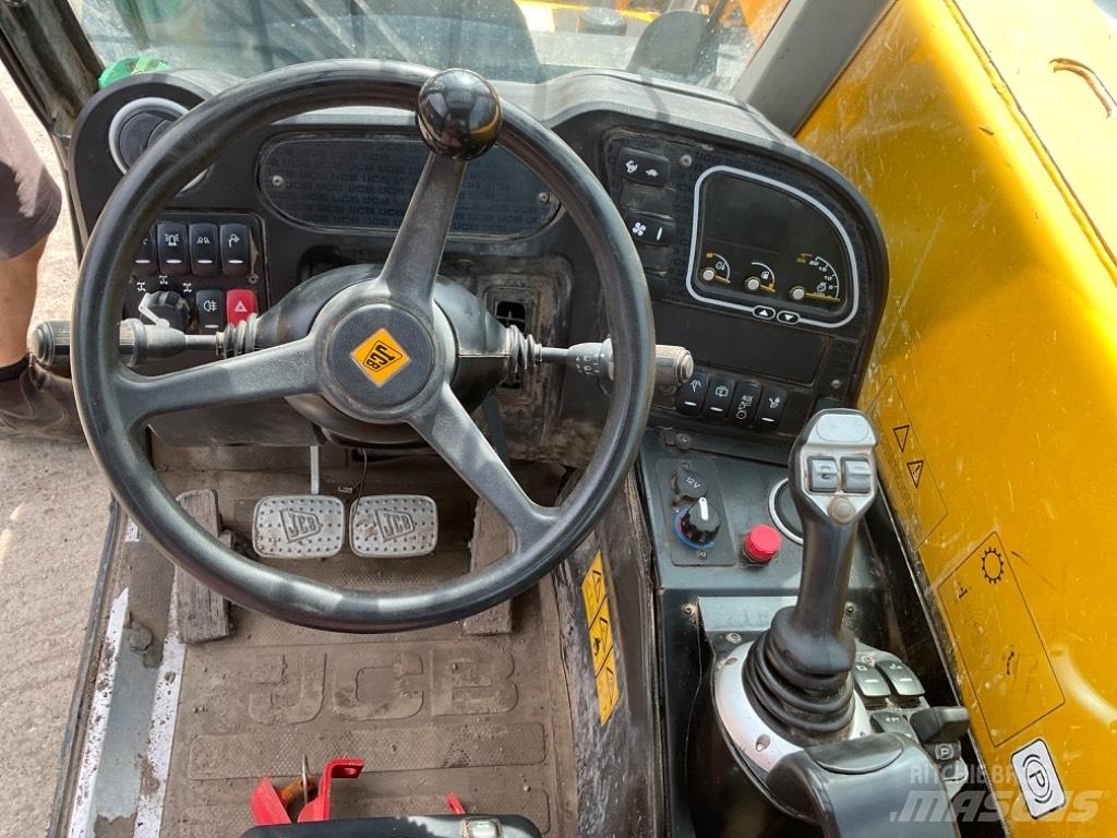 JCB 525-60 AGRI PLUS Телескопични товарачи за селското стопанство