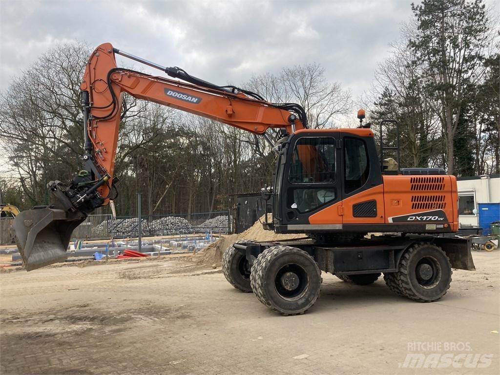 Doosan DX 170-5 W Колесни екскаватори