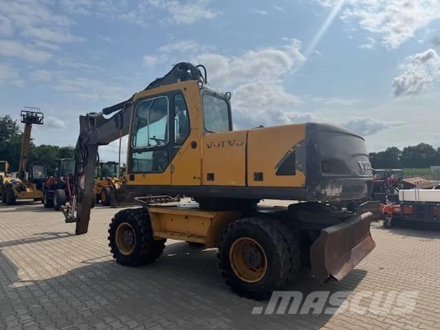 Volvo EW 180 B Колесни екскаватори