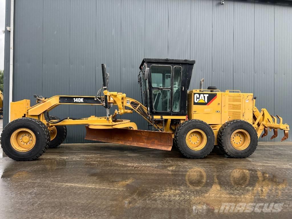CAT 140K Грейдери