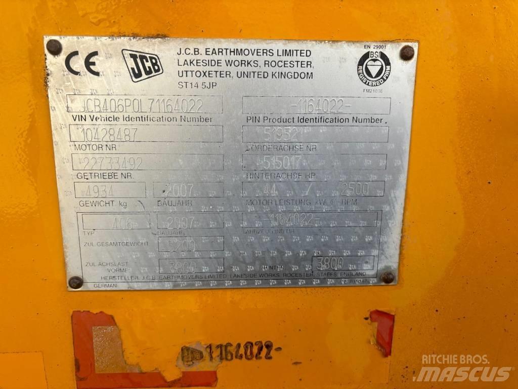 JCB 406 Колесни товарачи