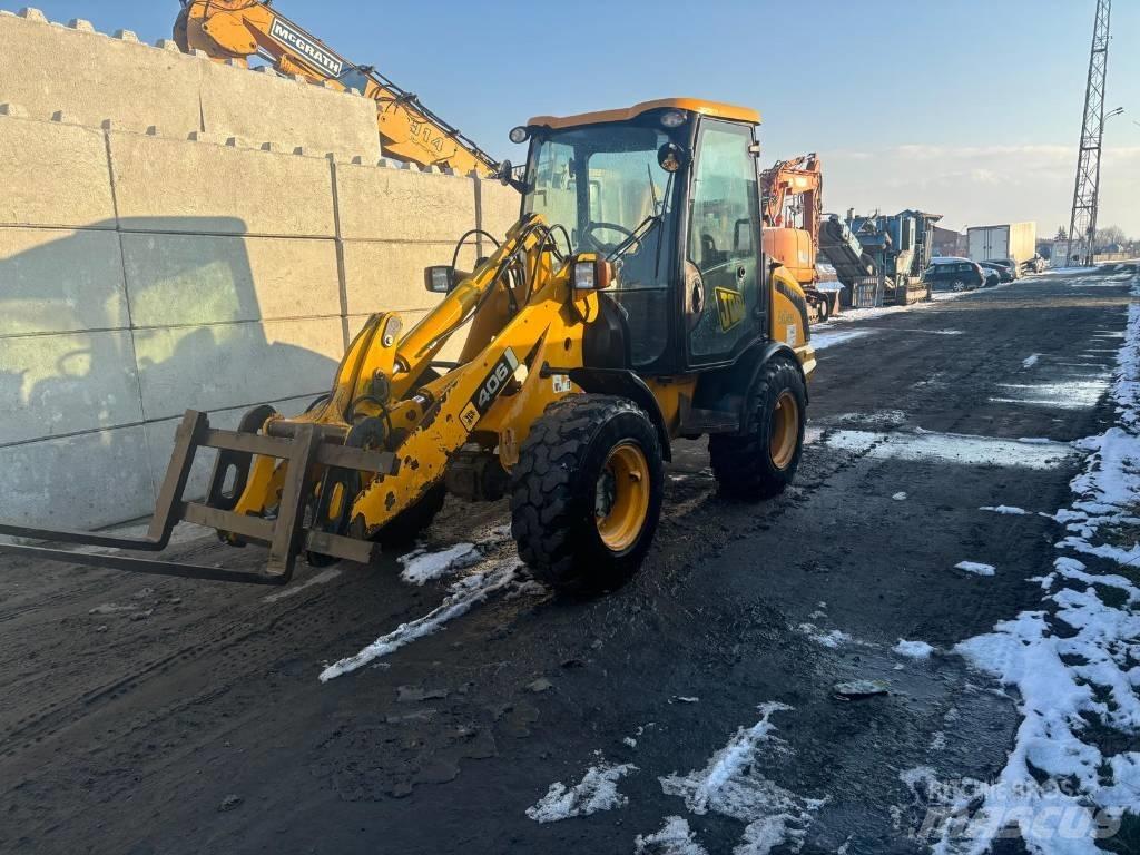 JCB 406 Колесни товарачи