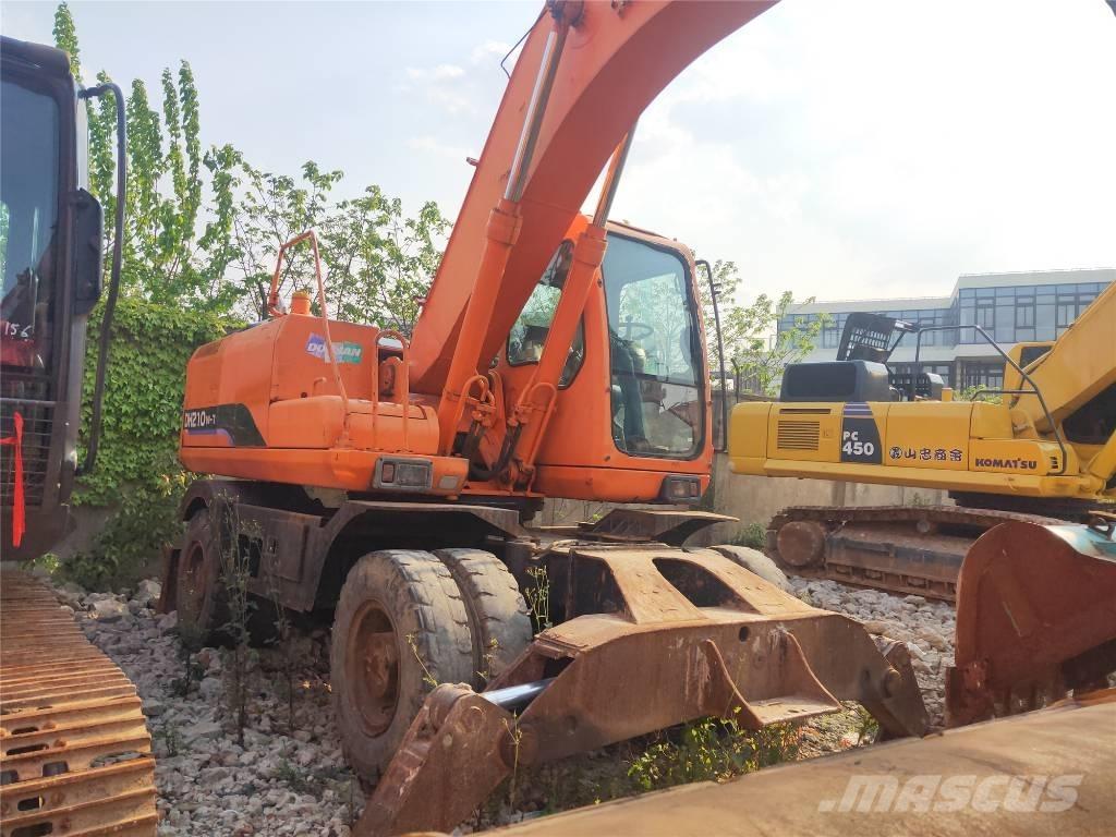 Doosan DH210W-7 Колесни екскаватори