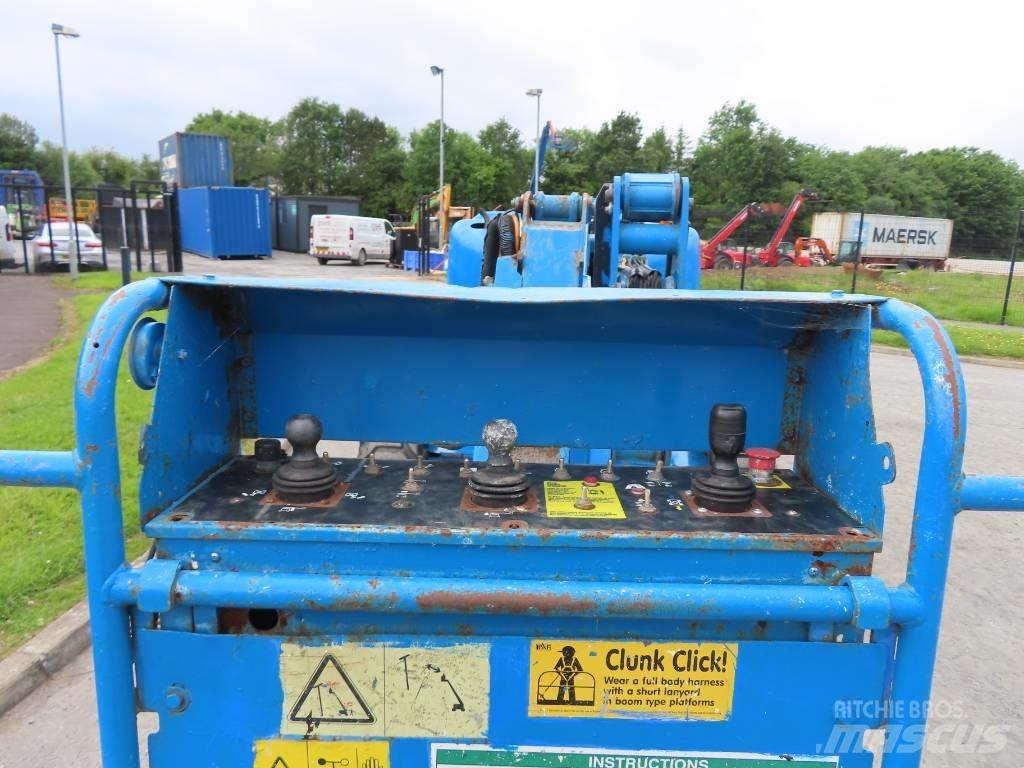 Genie Z 45/25 J Съчленени стрелови подемници