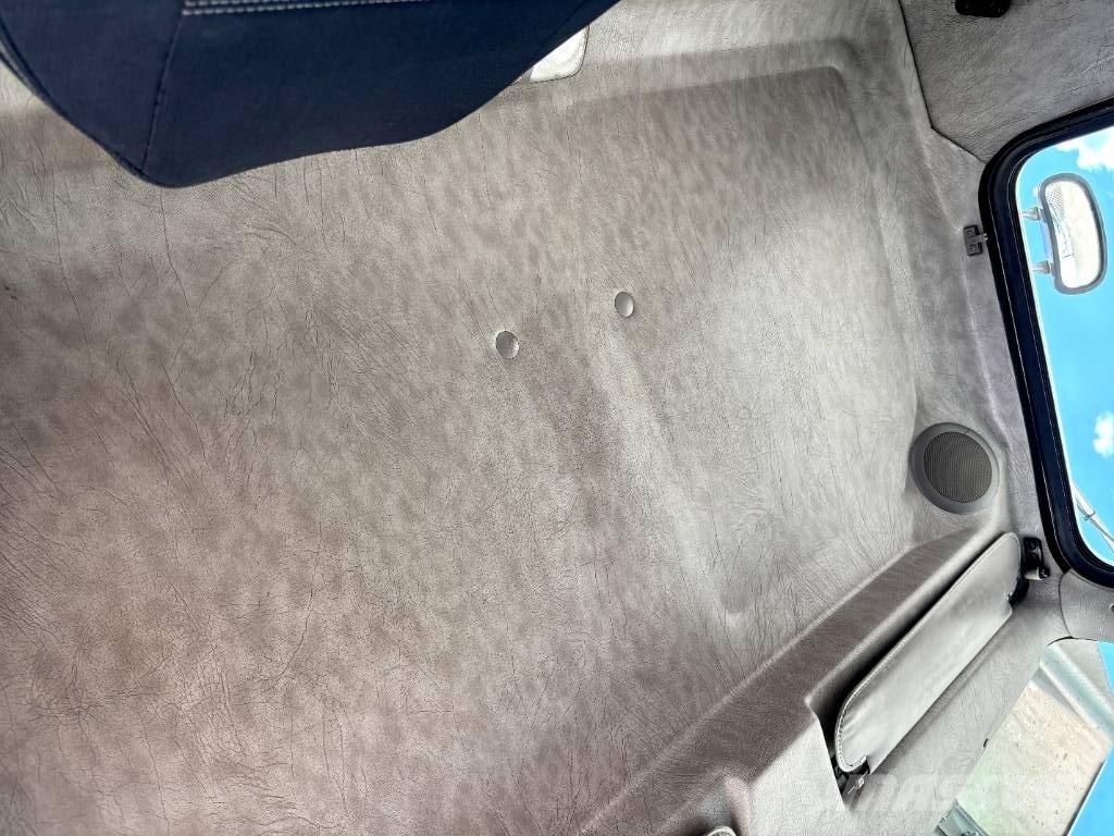 Kenworth T 300 Влекачи