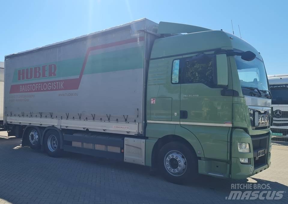 MAN 26.440 / 7.4m / LIFT Брезентови камиони
