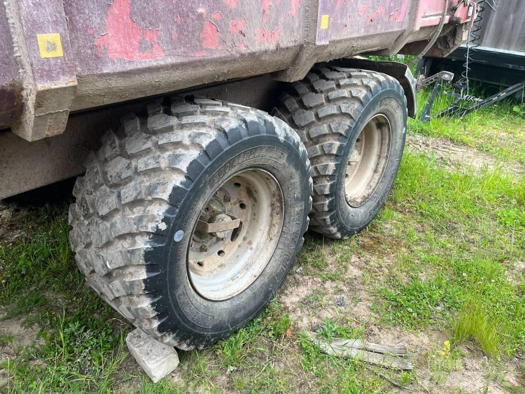 Multiva TR17R Ремаркета за бали