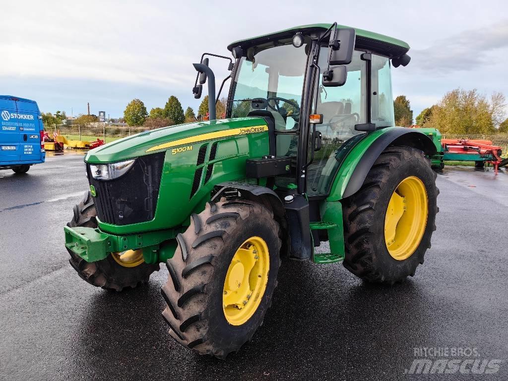 John Deere 5100 M Трактори