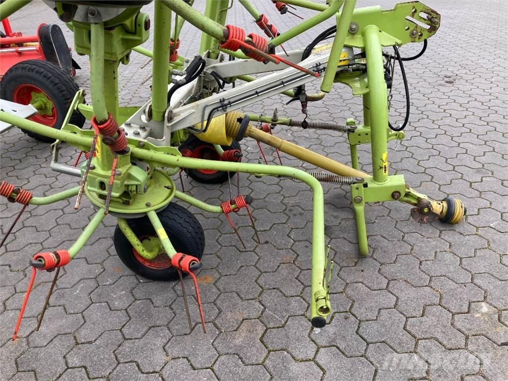 CLAAS Volto 870 Гребла и сенообръщачки