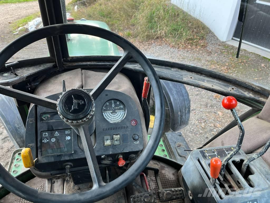 John Deere 2040 S Трактори