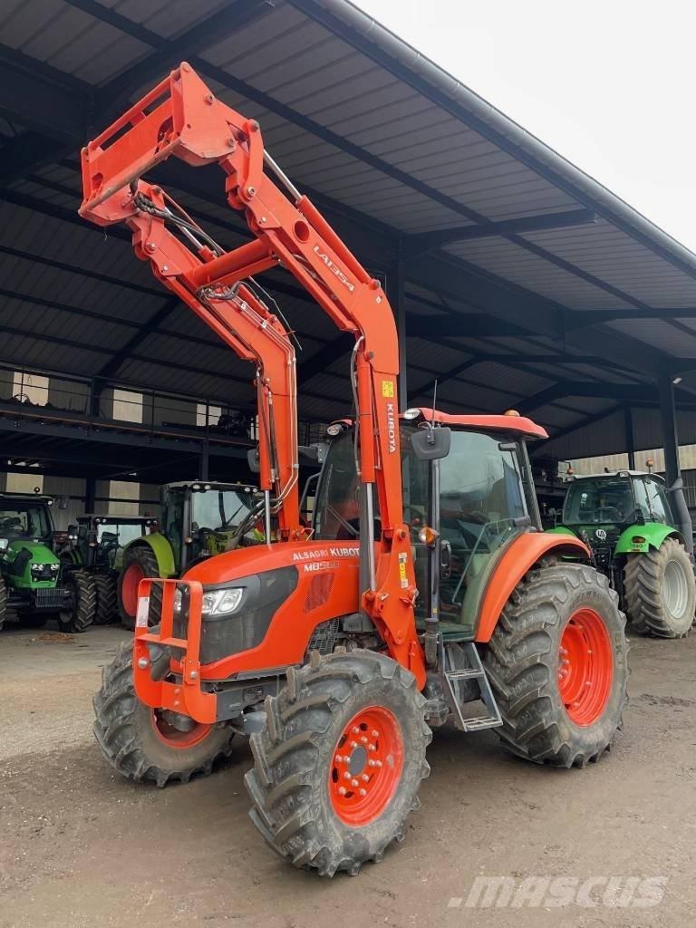 Kubota M 8560 Трактори