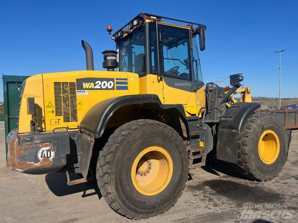 Komatsu WA 200-7 Верижен екскаватор