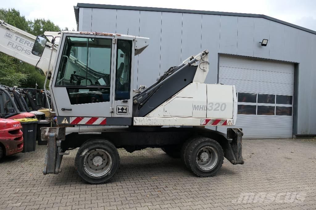 Fuchs MHL 320 Оператори на отпадъци/индустрия
