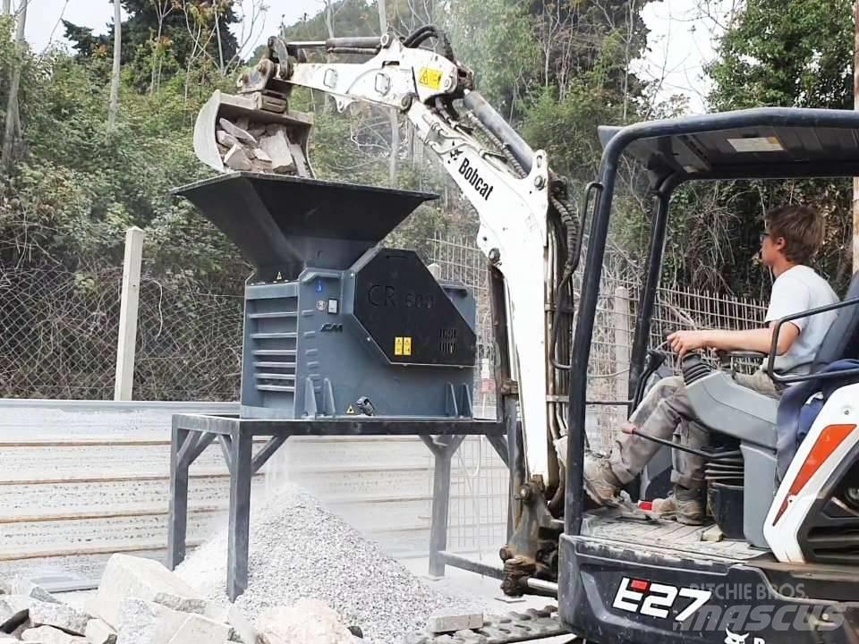 CM Frantoio CR 600 Мобилни трошачки
