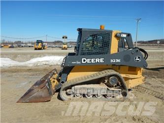 John Deere 323E Мини товарачи
