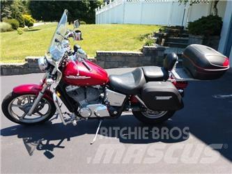 Honda VT1100 Работни лодки / Баркаси