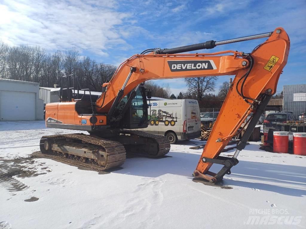 Develon DX 210 LC-7 Верижен екскаватор