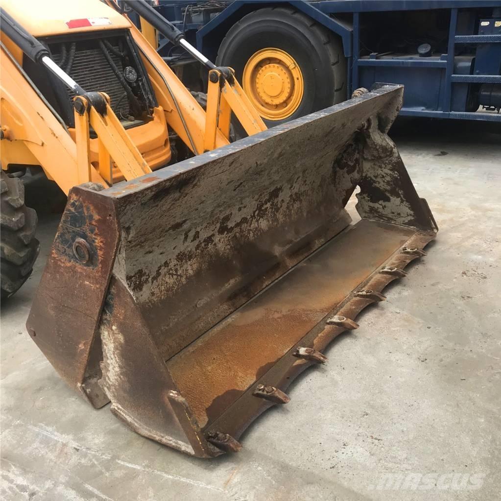 JCB 3CX Товарач със заден ексватор