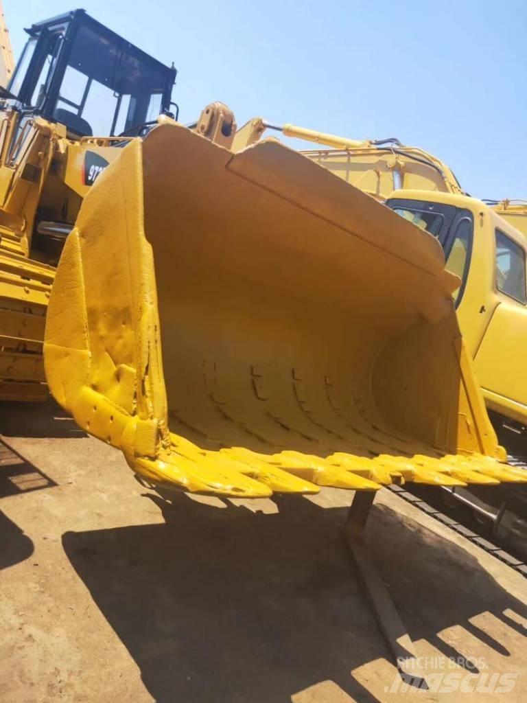 CAT 973 Верижен товарач
