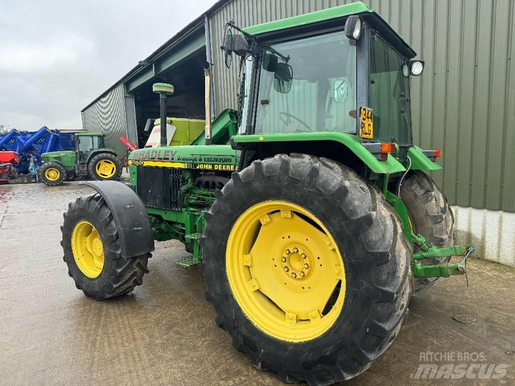 John Deere 3650 Трактори