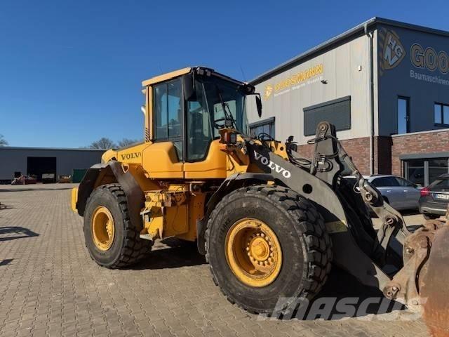 Volvo L 90 F Колесни товарачи