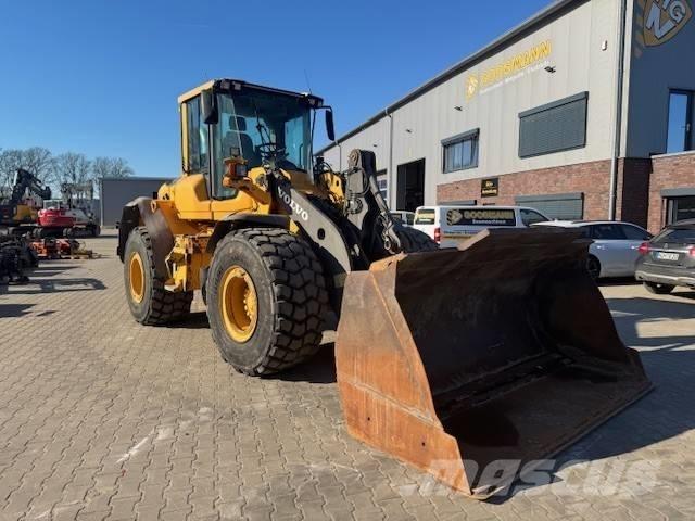 Volvo L 90 F Колесни товарачи