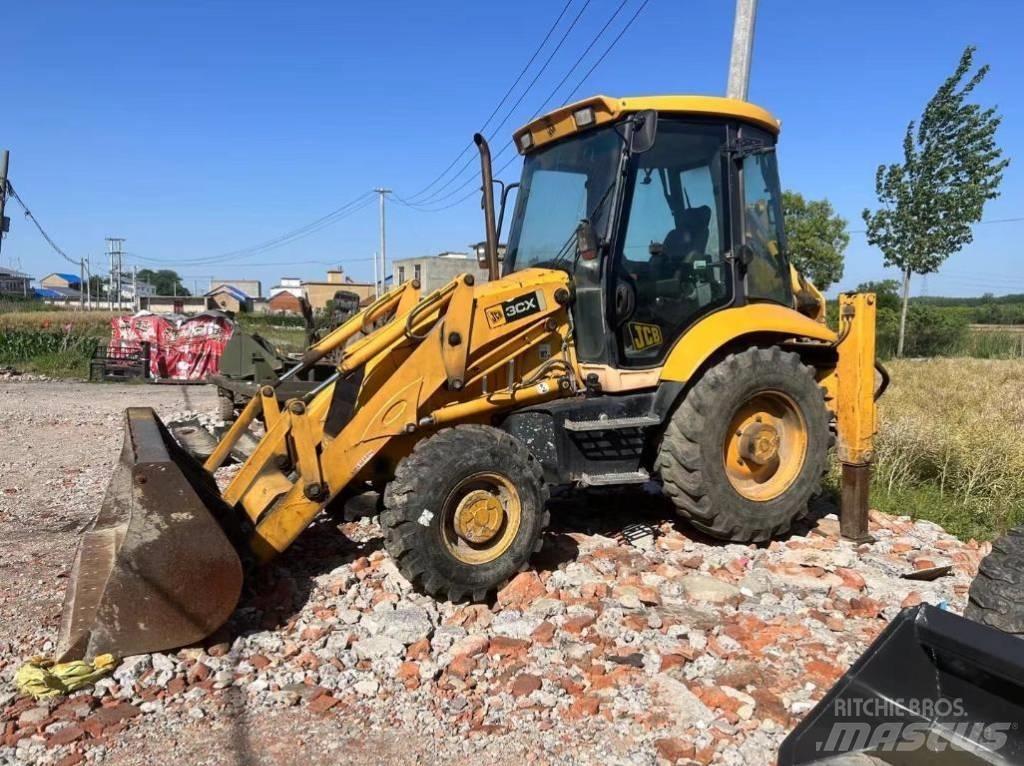 JCB 3 CX Товарач със заден ексватор
