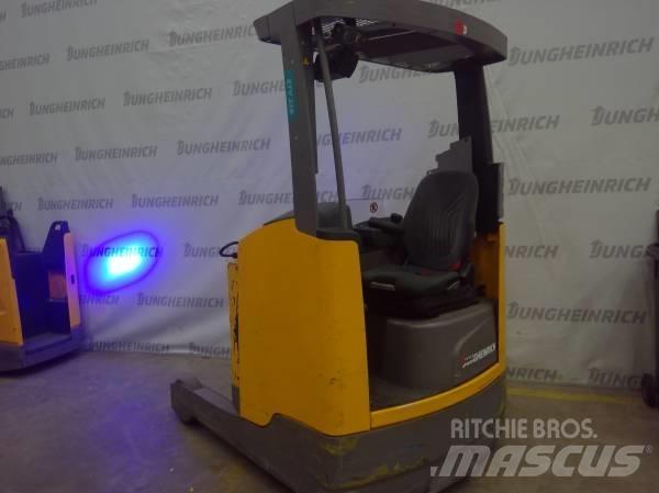 Jungheinrich ETV 216 Ретрак/ Високоповдигач с изместване на вилката напред