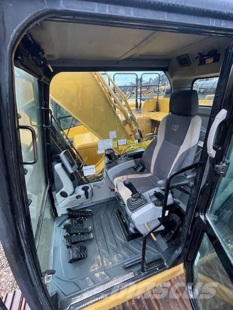 CAT 330FL Верижен екскаватор
