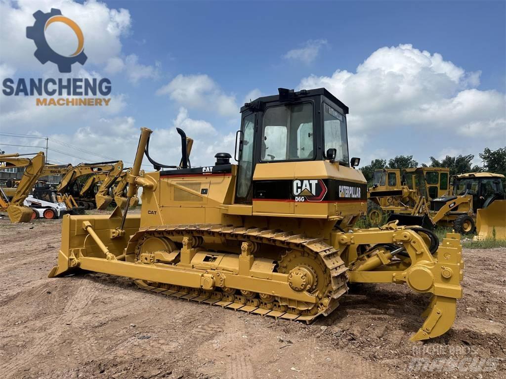 CAT D 6 G Верижни булдозери
