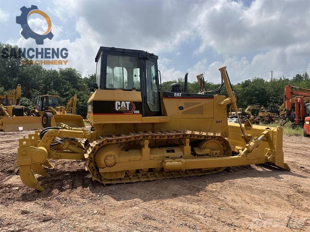 CAT D 6 G Верижни булдозери
