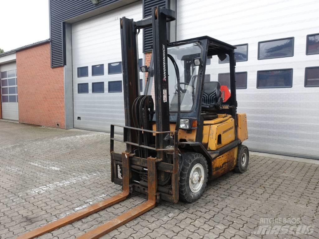 Jungheinrich DFG 25 Дизелови камиони