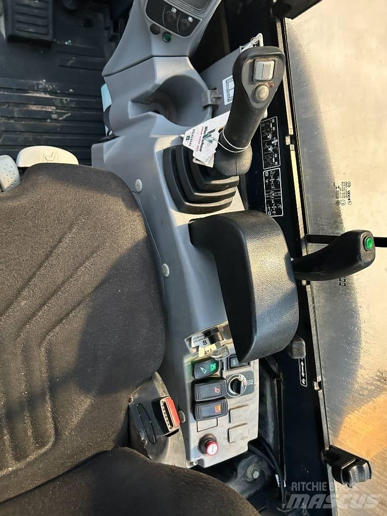 Kubota U 27-4 Мини екскаватори < 7 т