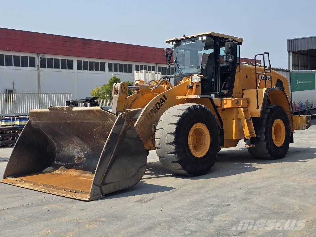 Hyundai HL 975 Колесни товарачи