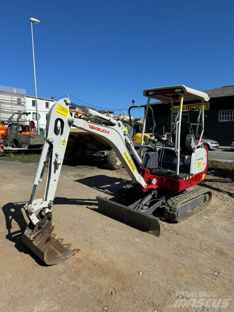 Takeuchi TB216 Мини екскаватори < 7 т