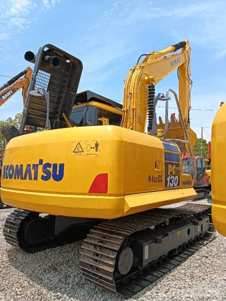 Komatsu PC 130 Средни екскаватори 7т - 12т