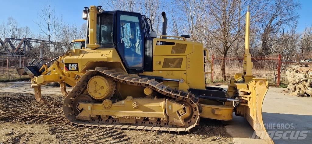 CAT D 6 N XL Верижни булдозери
